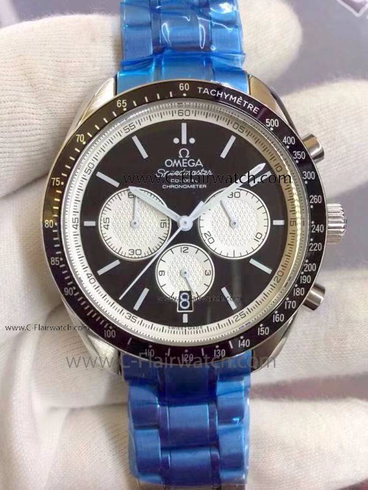 Top Grade Omega Racing Stainless Steel Watch w/ White Sub-dial